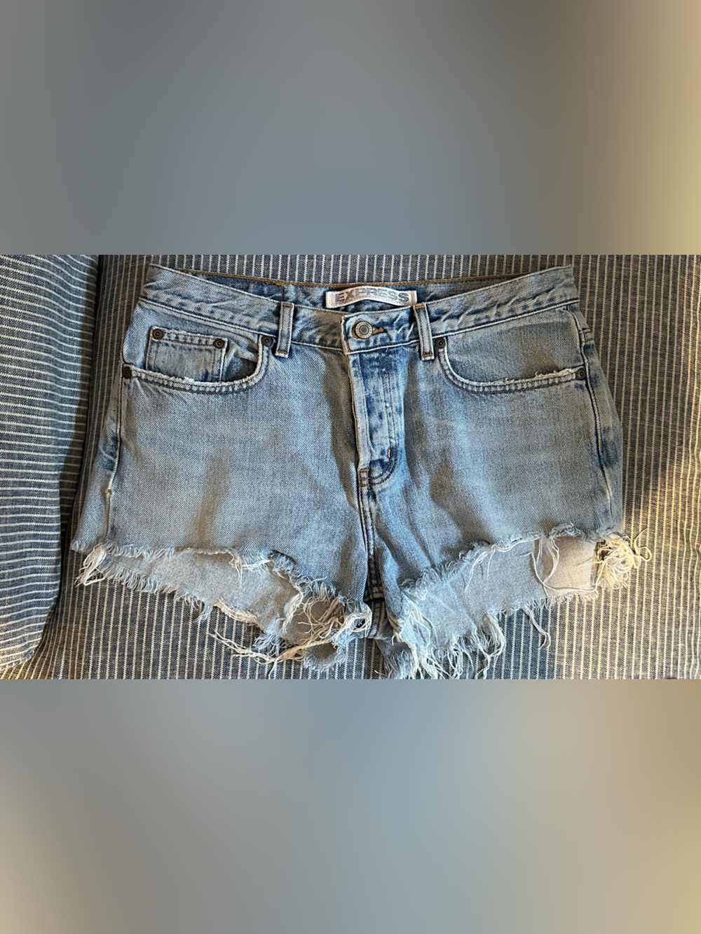 VINTAGE Express Light Blue Denim cut off Shorts
